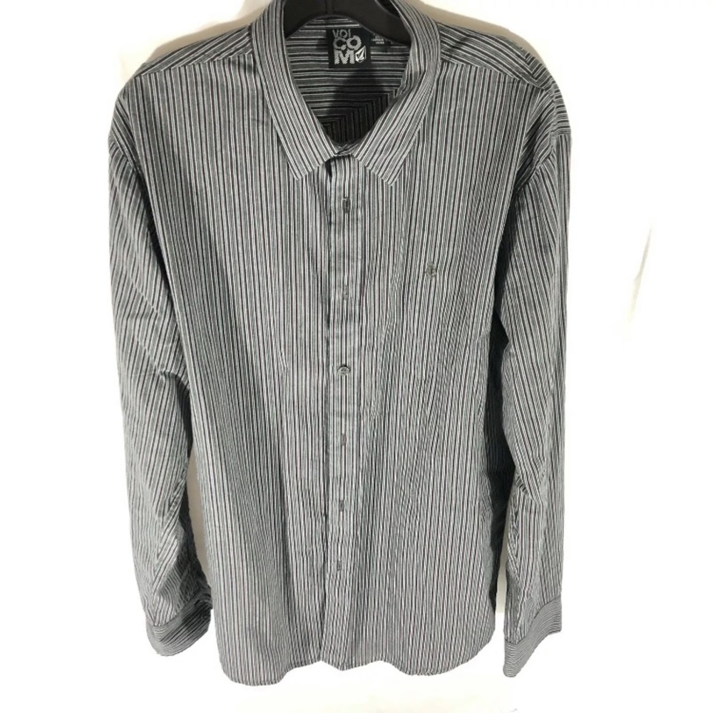 Volcom long sleeve button down men’s large shirt